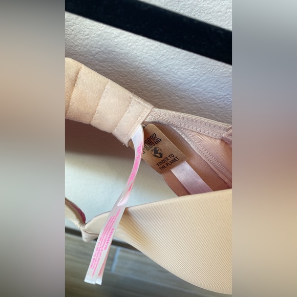 🆕 🪽New - Set of 3 VS Wireless Pushup Bras - 34DD🪽 - Picture 3 of 3